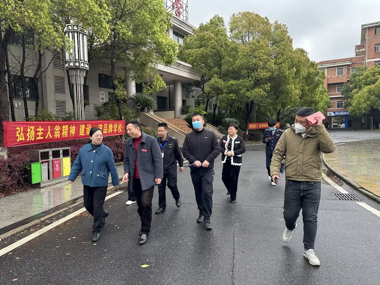 1679993108106572.jpg 3d19ab0b-c84b-41a7-be5b-edfa8ebe30e2.jpg