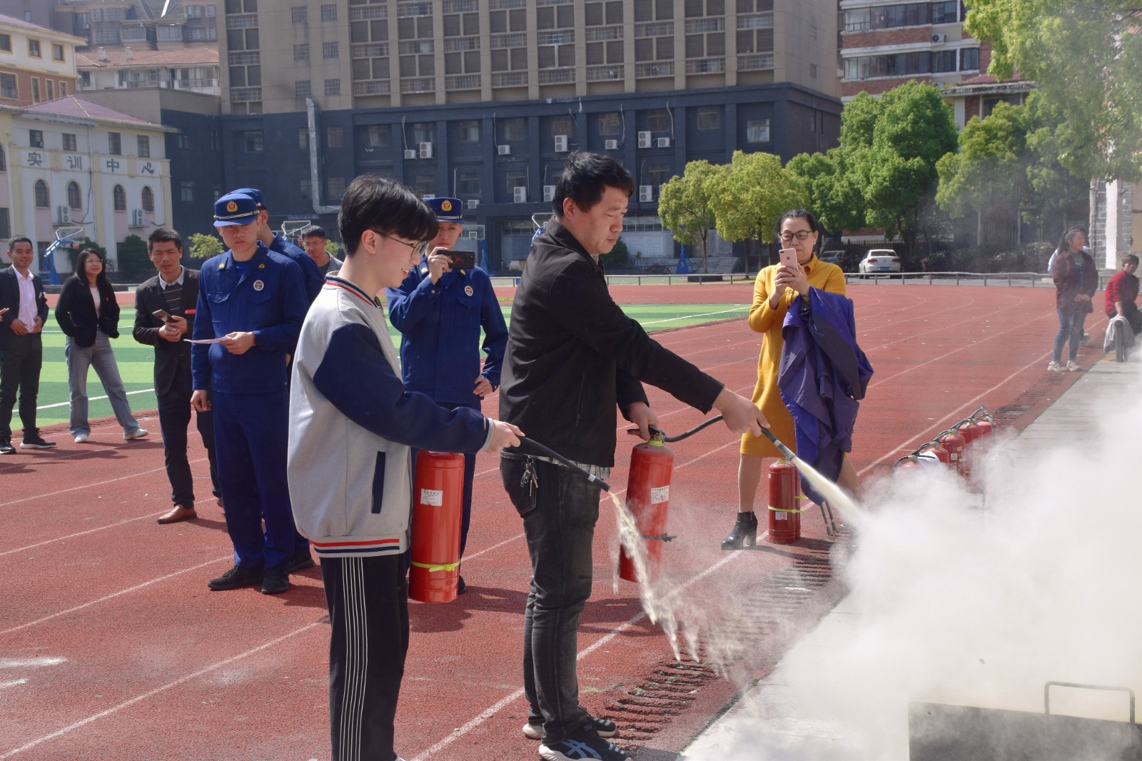 1681976630852932.jpg IMG_1269(1).jpg