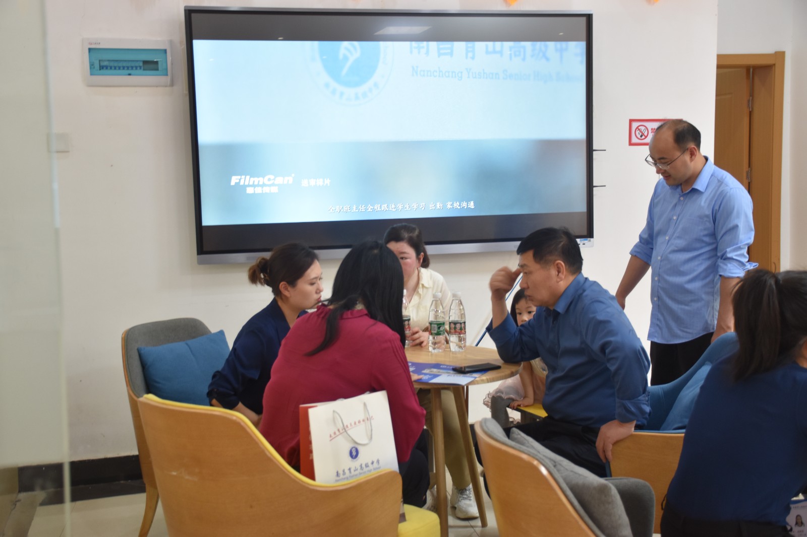 1684479484478986.jpg 8b00684d-d5e6-4fba-b90f-eecc527c804d.jpg