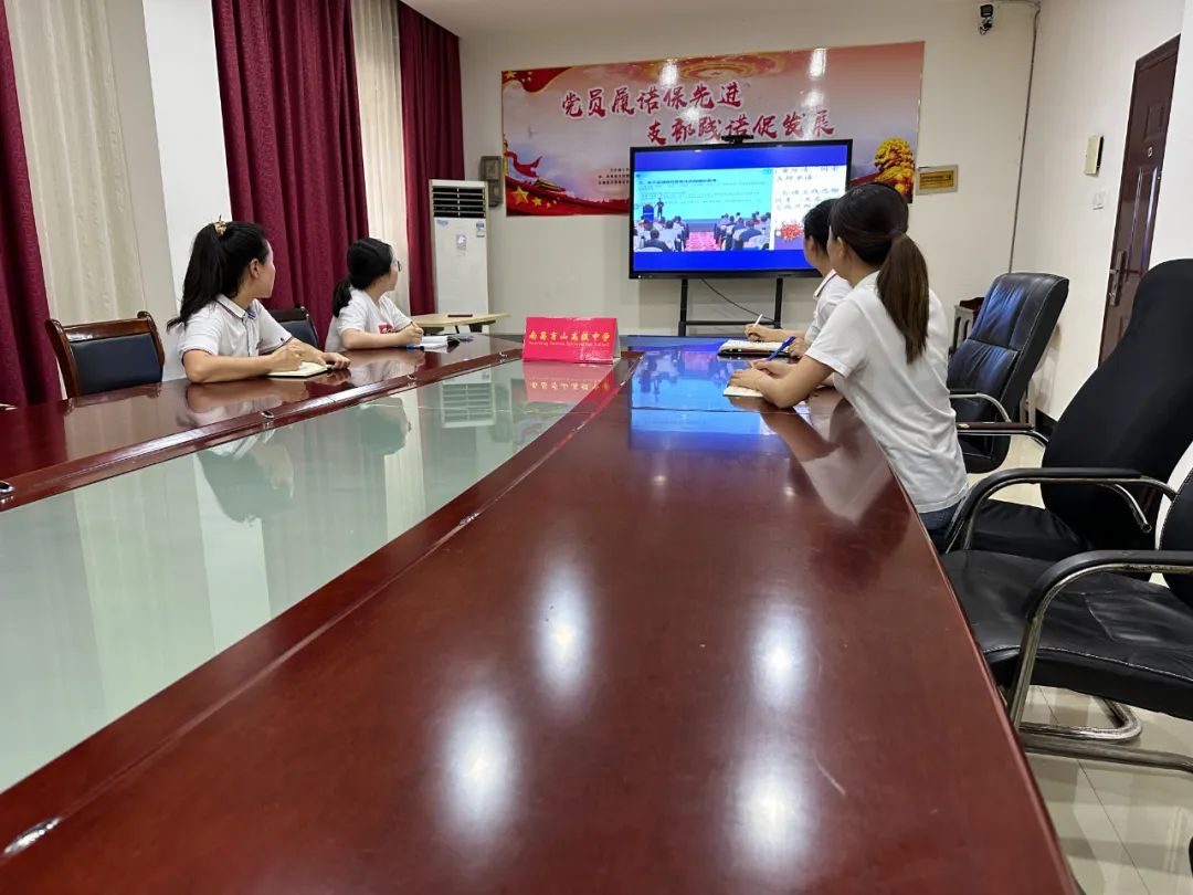 1693296337906937.jpg 640 (9).jpg